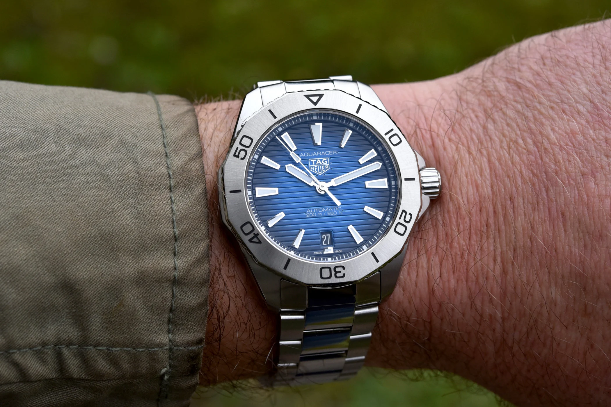tag heuer aquaracer professional 200 blue automatic watch