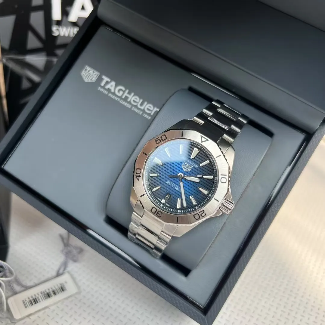 TAG Heuer Aquaracer Professional 200 pic