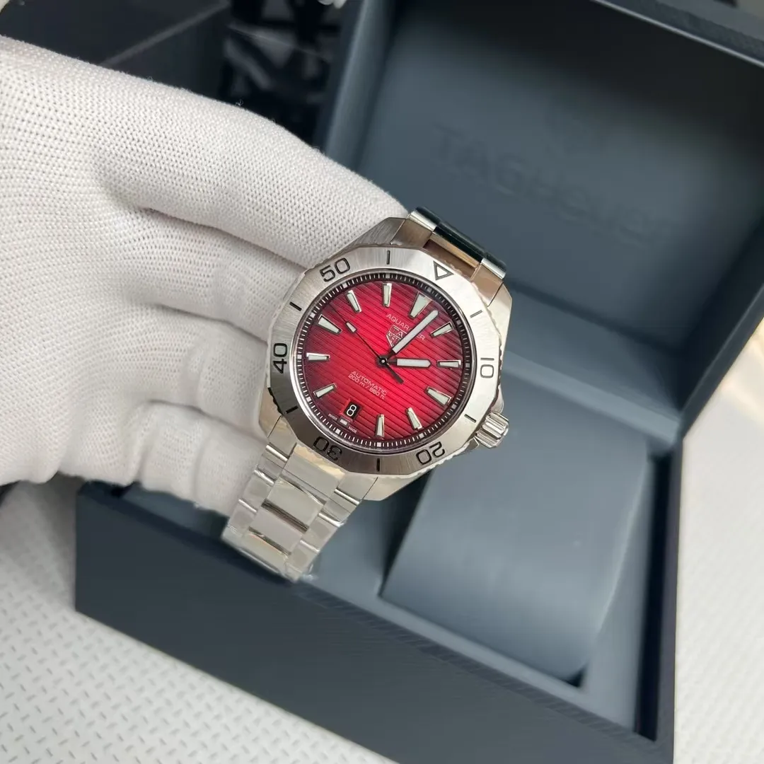 TAG Heuer Aquaracer Professional 200 Red Automatic Watch 40mm hand