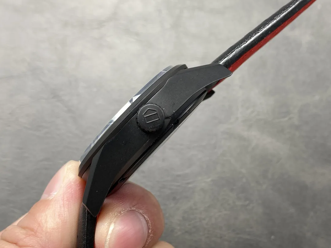 TAG Heuer Carrera Men's Black Watch side