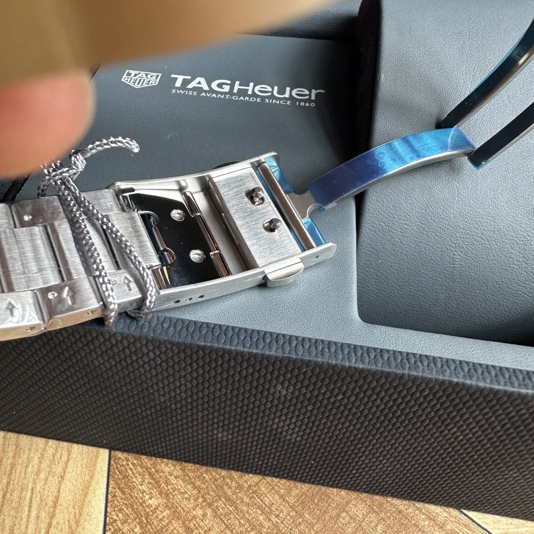 TAG Heuer Formula 1 Chronograph Blue Dial BUCKLE