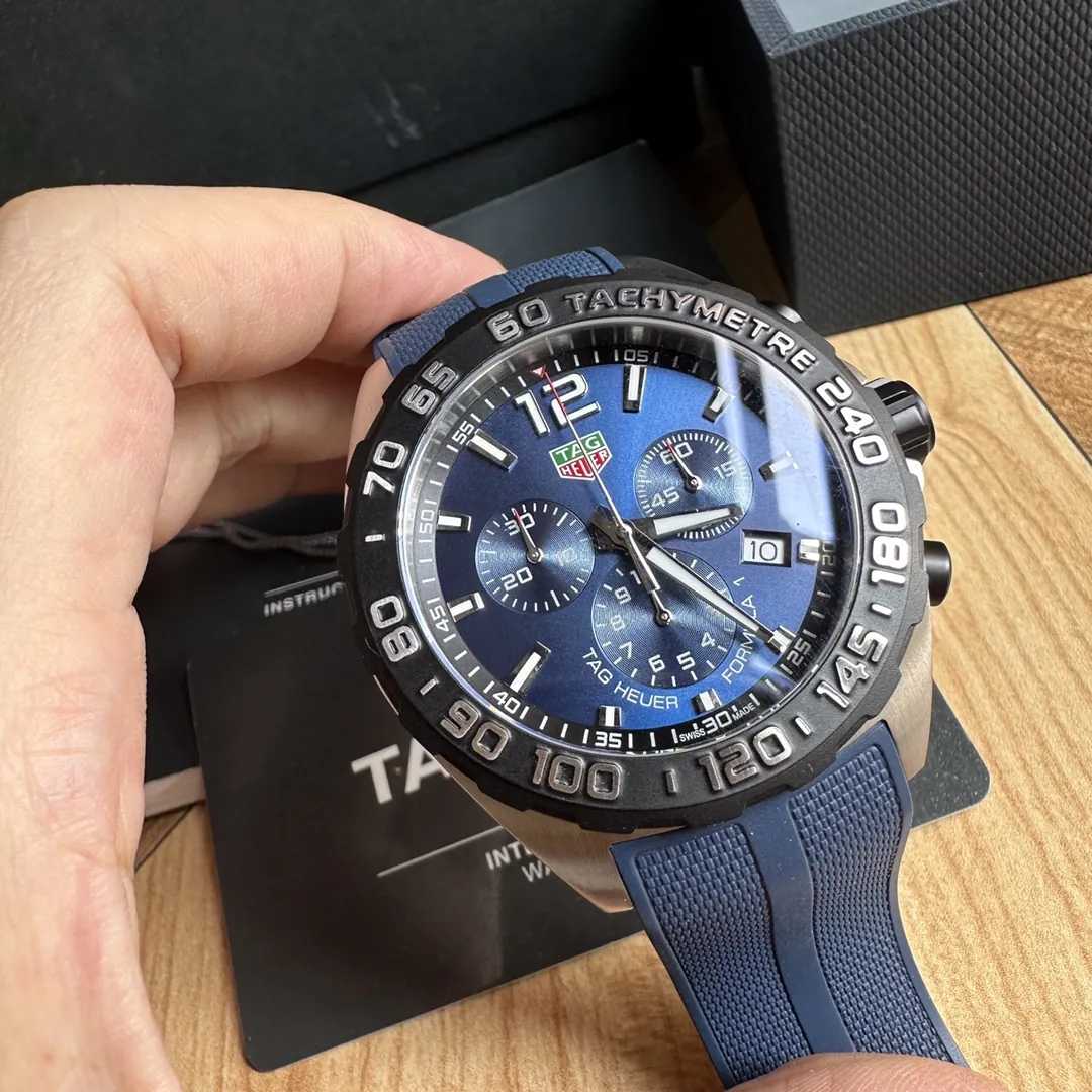 TAG Heuer FORMULA 1 Chronograph Quartz Blue Dial Rubber Band front