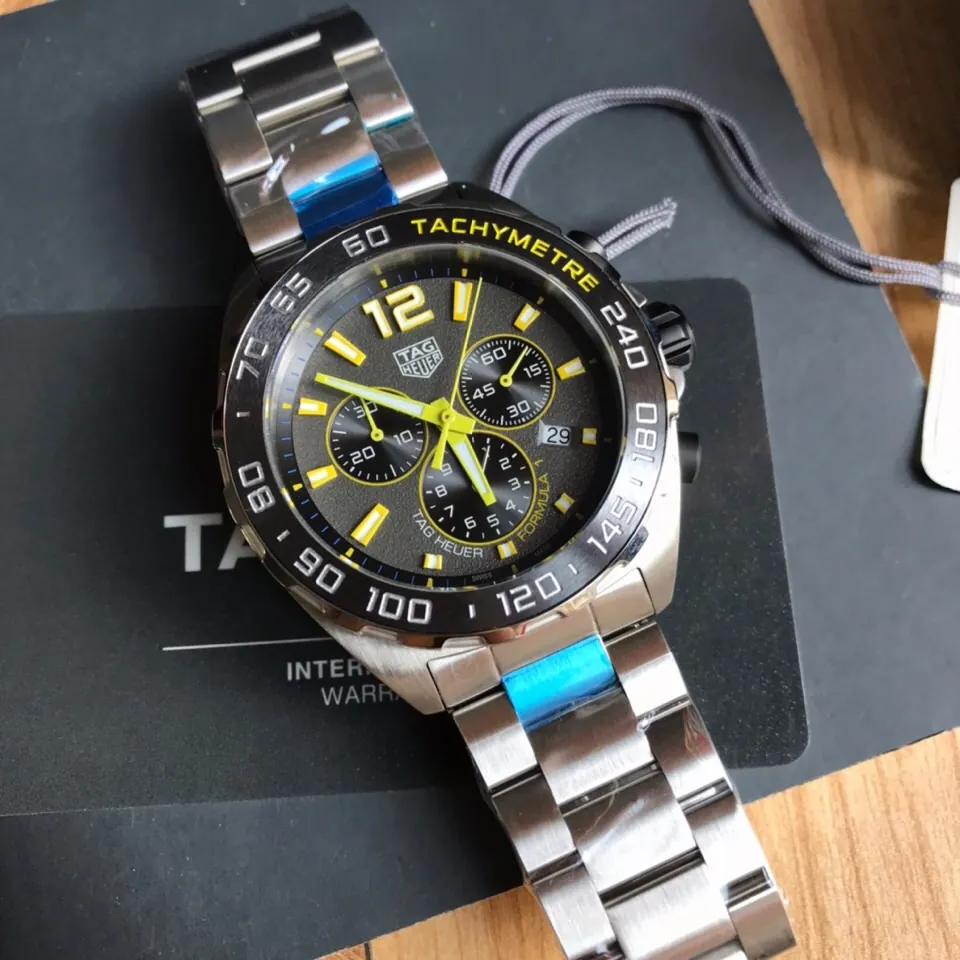 TAG Heuer Formula 1 Chronograph Quartz 43 mm band