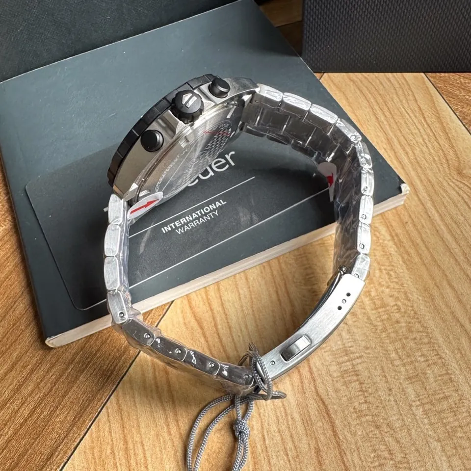 TAG Heuer Formula 1 Chronograph Quartz 43 mm watch band