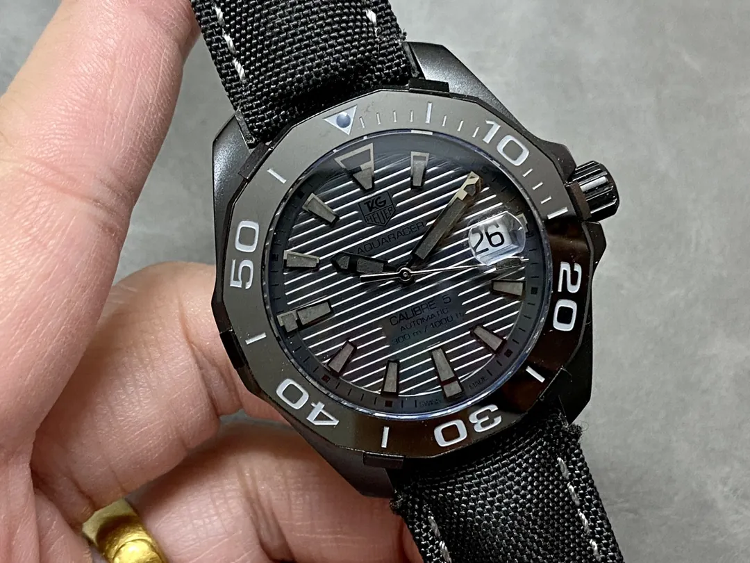 TAG Heuer Aquaracer Special Edition 41 mm Watch front