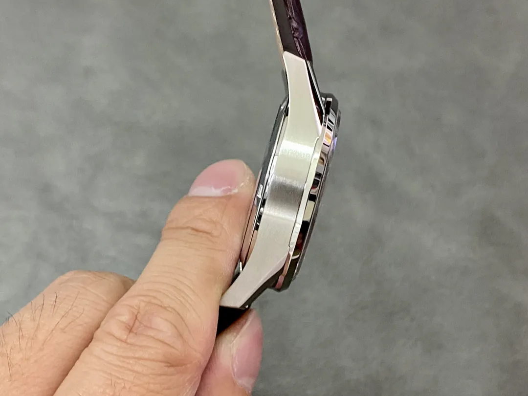 TAG Heuer Carrera Day-Date Automatic 41 mm Watch left