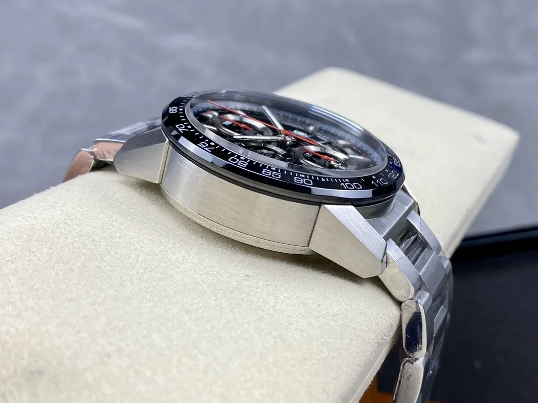 Tag Heuer Carrera Calibre Heuer 01 Automatic Chronograph 43mm left