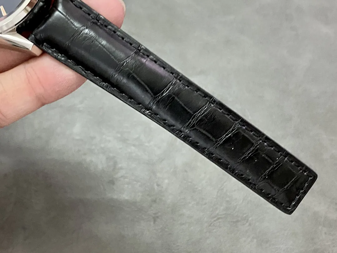 TAG Heuer Carrera Day-Date Automatic Watch 41 mm leather bracelet