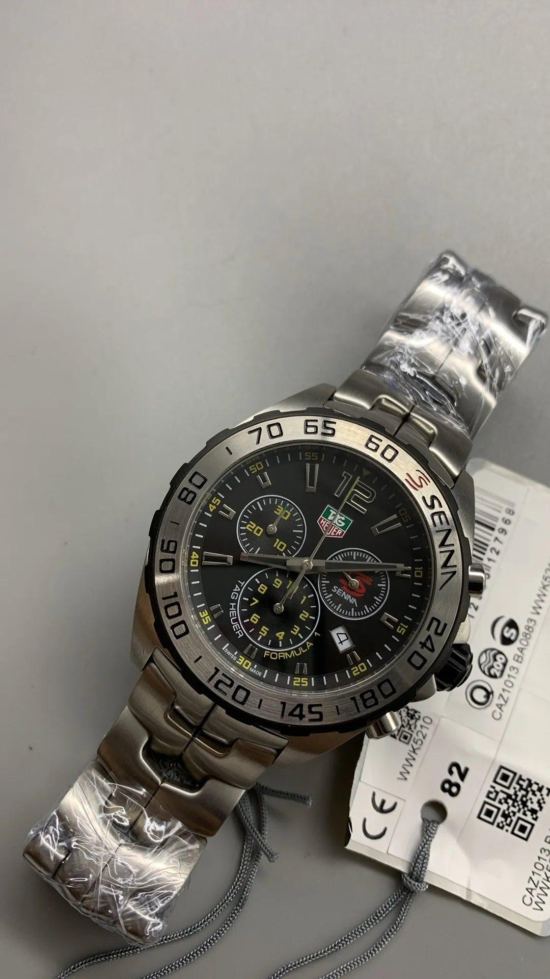 TAG Heuer Formula 1 CAZ1013.BA0883 Quartz Chronograph 43MM Replica Watch DETAIL