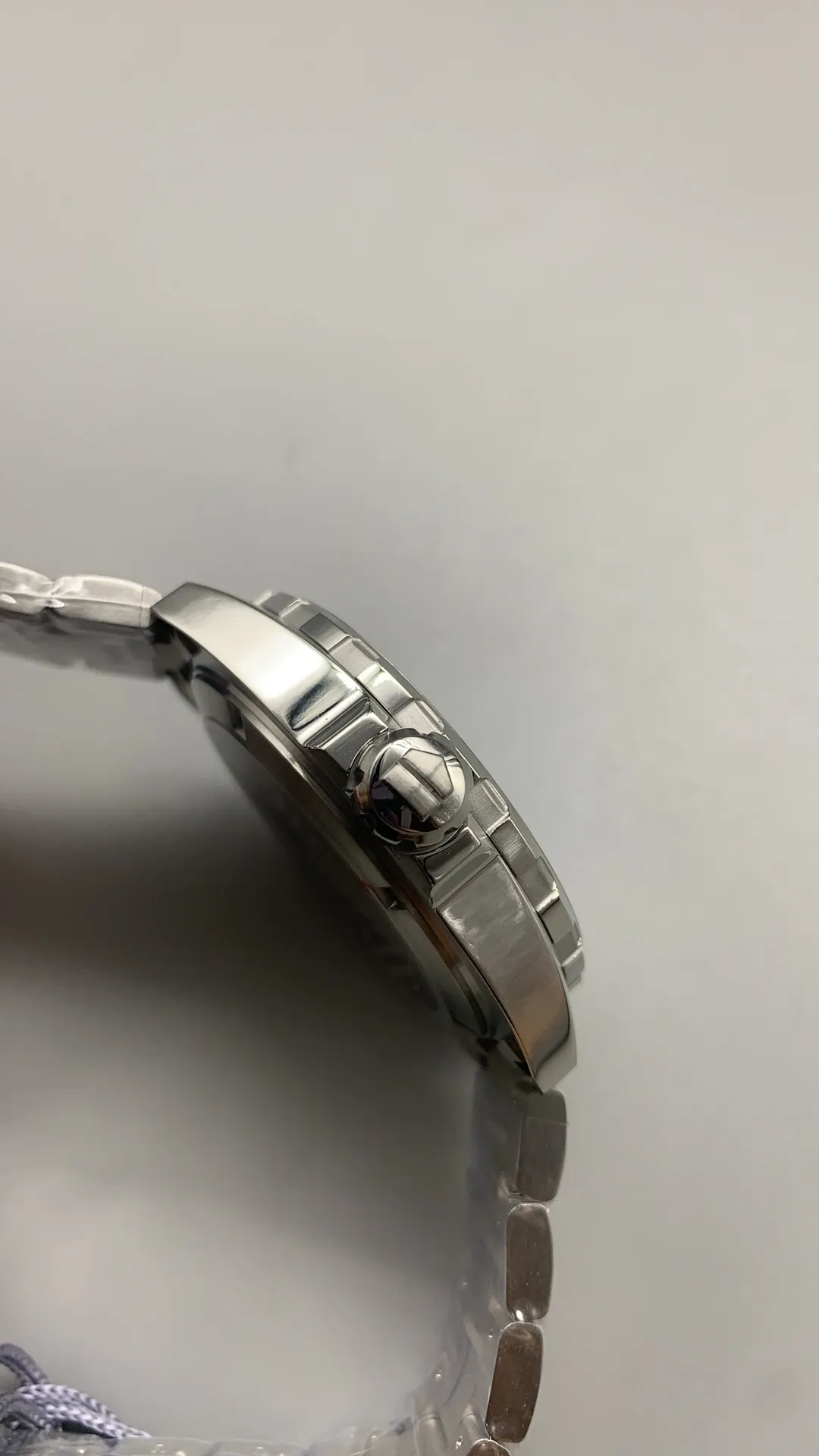 TAG Heuer Formula 1 Date WAZ1118.BA0875 Replica Watch crown