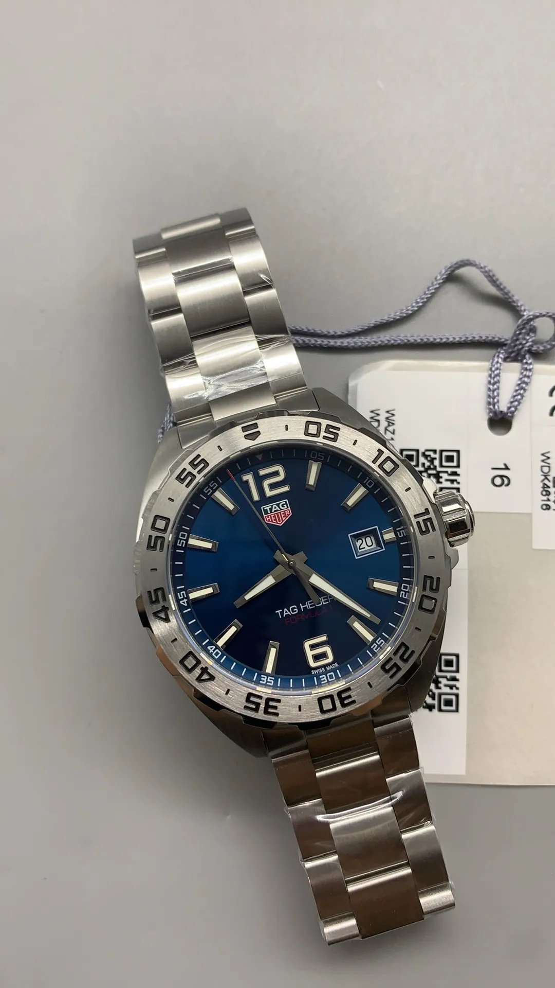 TAG Heuer Formula 1 Date WAZ1118.BA0875 Replica Watch detail