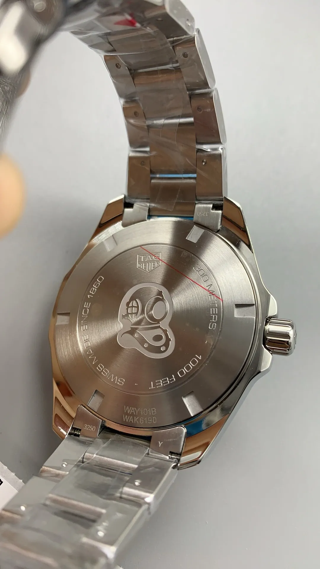 TAG Heuer Aquaracer Quartz WAY101B.BA0746 Replica Watch back