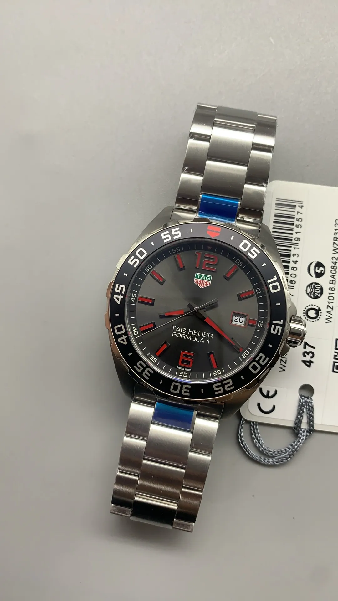 TAG Heuer Formula 1 Quartz 43mm WAZ1018.BA0842 Grey Dial Black Bezel Stainless Steel Watch dial