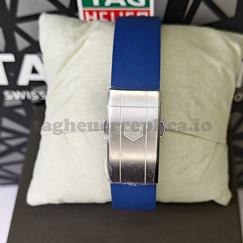 Replica TAG Heuer Carrera CBU2081.FT6274 44mm Extreme Sport Skeleton Titanium TH20-00 Automatic Chronograph Watch - Buckle
