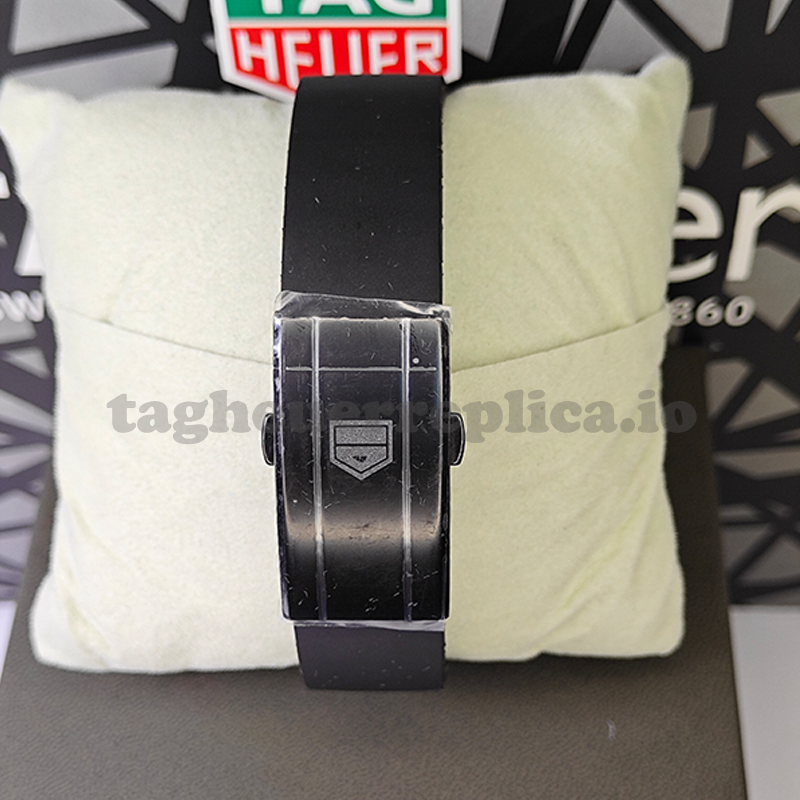 Replica TAG Heuer Carrera CBU2050.FT6273 44mm Rose Gold Skeleton TH20-00 Movement Extreme Sport Men Watch - Clasp & Bracelet Shot
