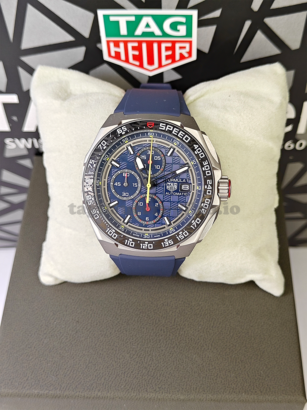 Replica TAG Heuer Formula 1 CBZ2080.FT8091 Oracle Red Bull Racing 20th Anniversary 44mm Calibre 16 Sport Watch - Front 1

