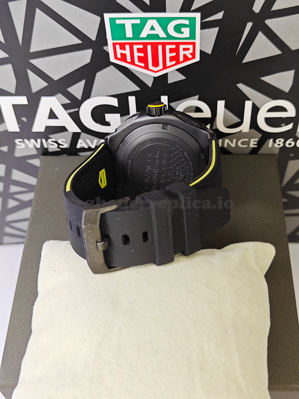 Replica TAG Heuer Formula 1 CBZ2086.FT8098 44mm Black Opal Lime Green Dial - Back
