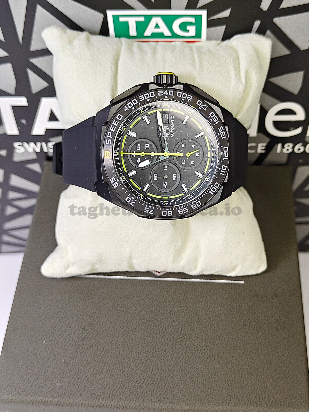 Replica TAG Heuer Formula 1 CBZ2086.FT8098 44mm Black Opal Lime Green Dial - Front 3
