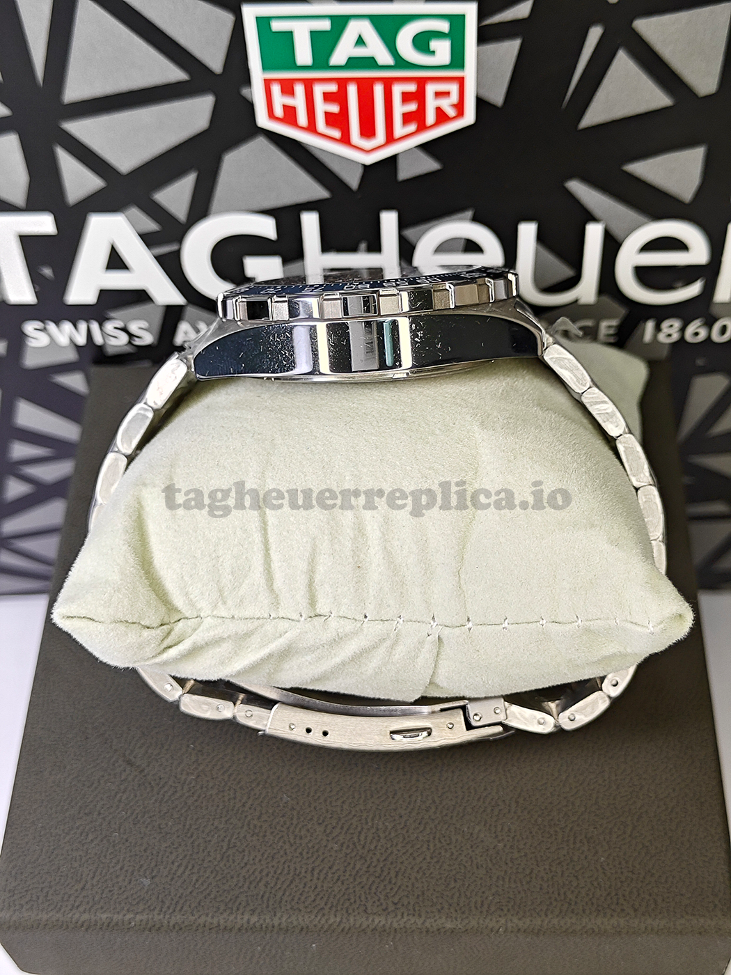 Replica TAG Heuer Formula 1 CAZ201G.BA0876 44mm Blue Sunburst Dial - Case Side View
