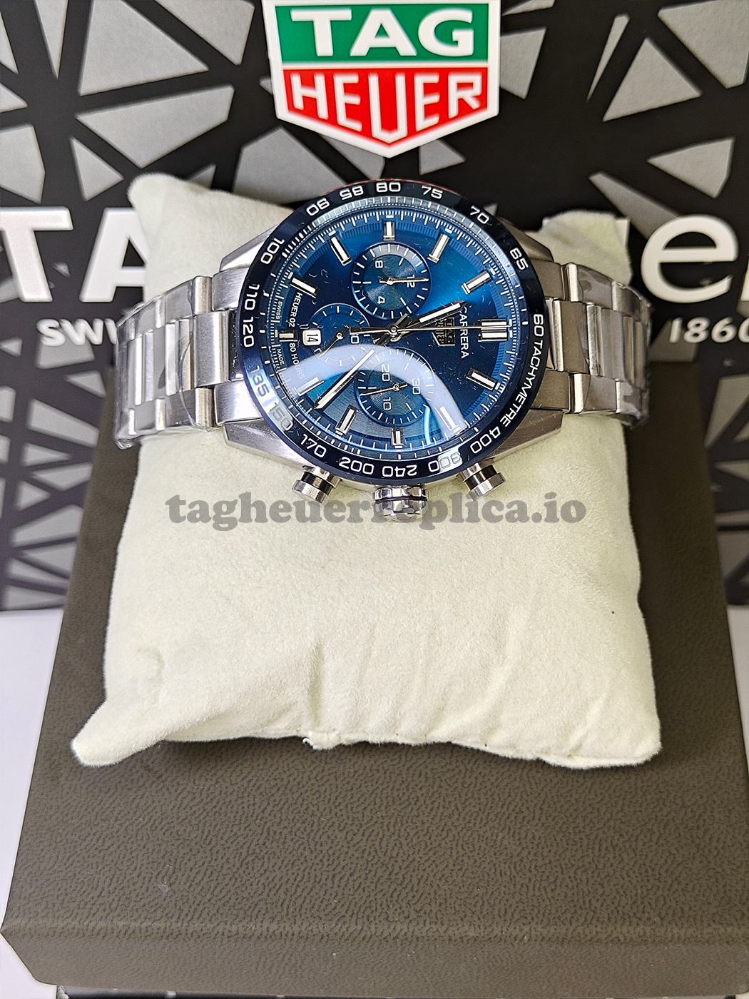 Replica TAG Heuer Carrera CBN2A1A.BA0643 44mm Blue Brushed Dial - Front 4
