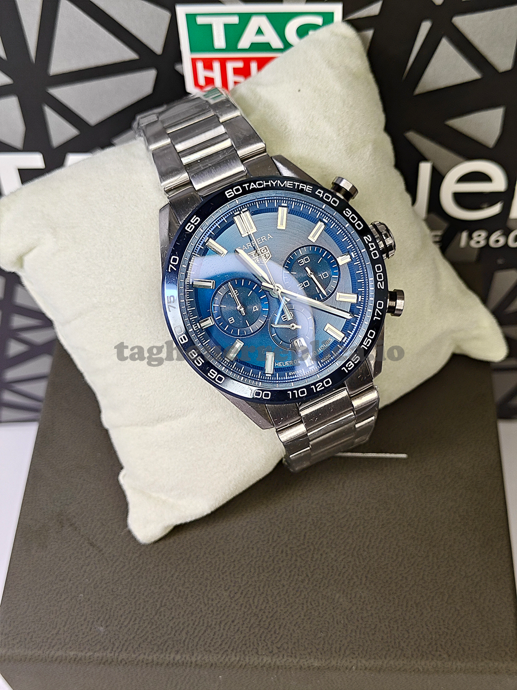 Replica TAG Heuer Carrera CBN2A1A.BA0643 44mm Blue Brushed Dial - Front 2
