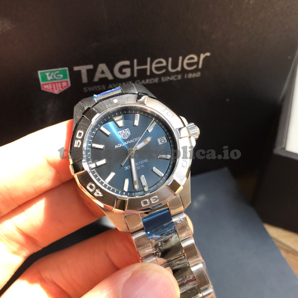 Replica TAG Heuer Aquaracer WBD1312.BA0740 32mm Blue Sunburst Dial - Front 4
