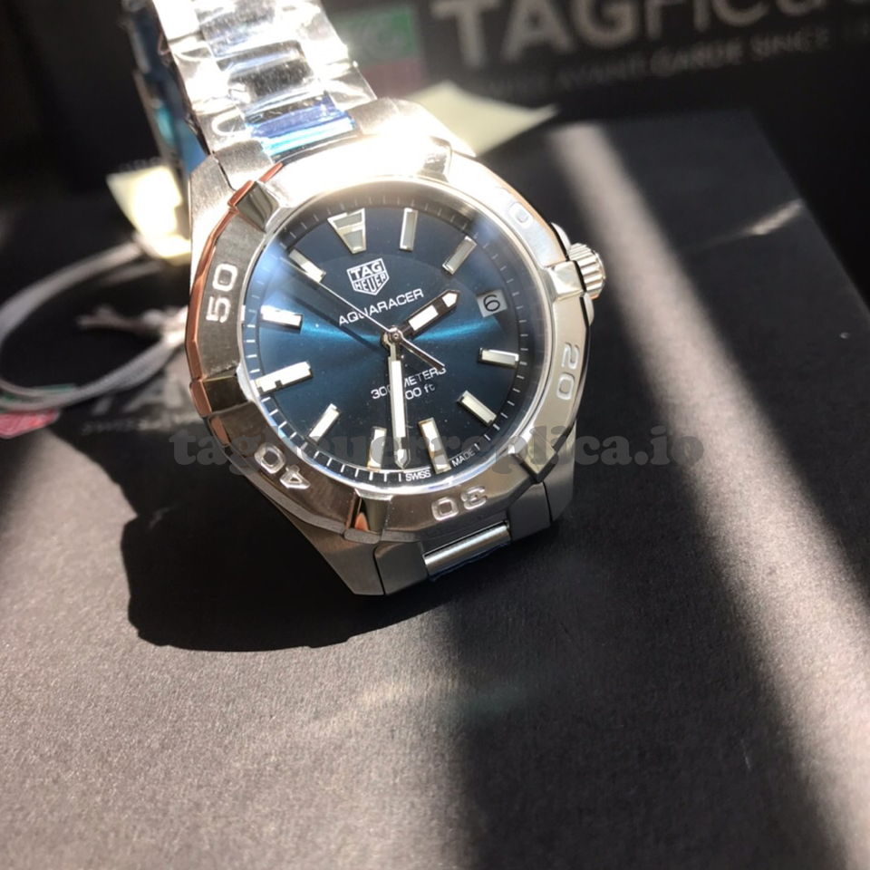 Replica TAG Heuer Aquaracer WBD1312.BA0740 32mm Blue Sunburst Dial - Front 5
